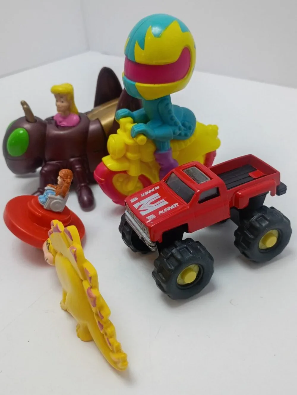 Retro McDs BK Wendys 90s Lot of 5 Collectable Toys Flintstones Kids Club AS IS